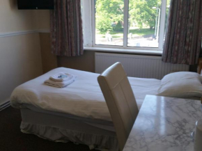 Отель The Bridge Hotel  Сканторп 